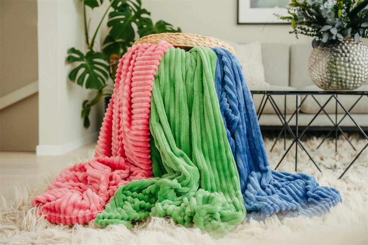 Baloo pläd 130x170 kornblå - Nordiska Hemtextil