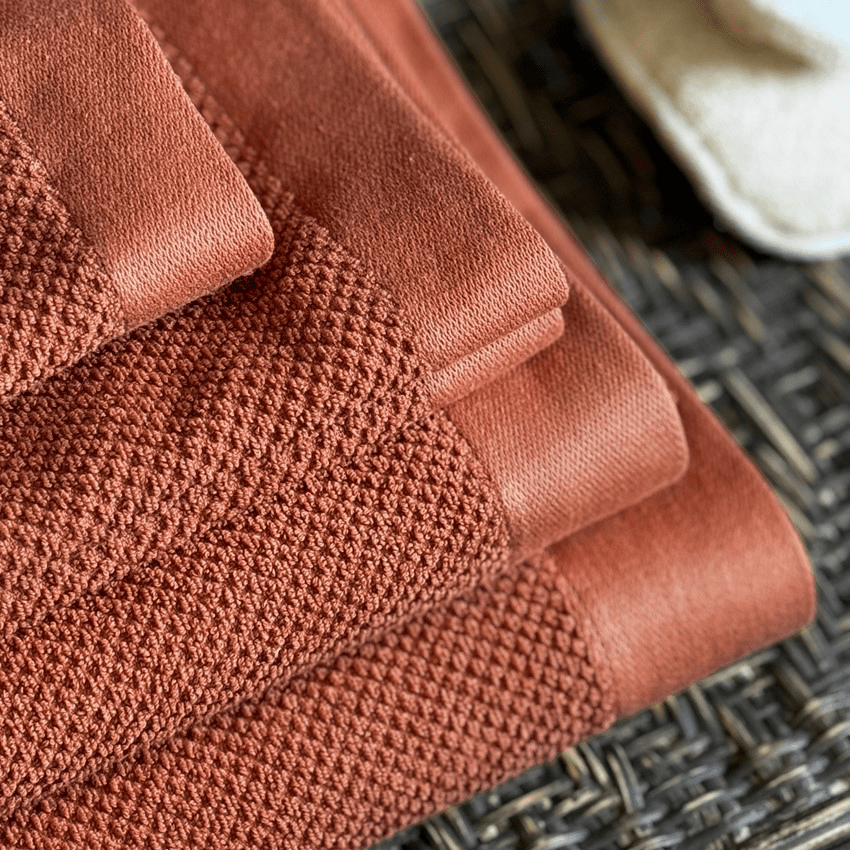 Badlakan, SALTÖ, MÖRKGRÅ 70x130cm 100 % bomull 480 g - Nordiska Hemtextil