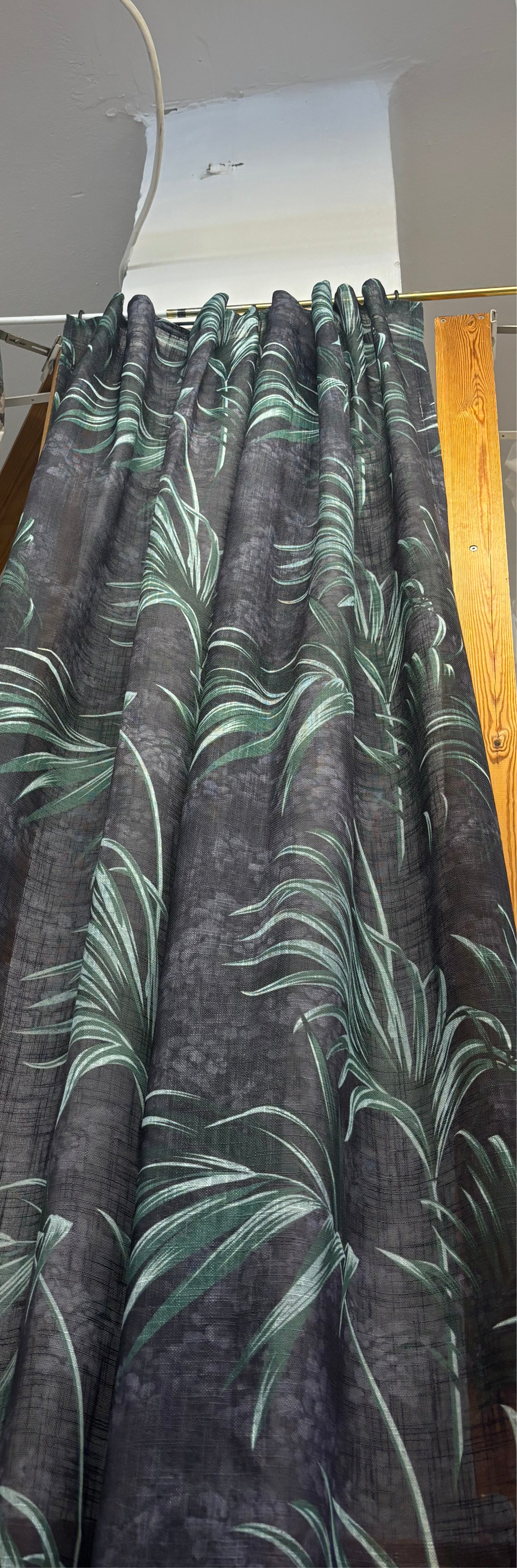 Tropical multi-length green. 2x140x240cm