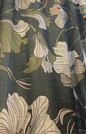 Lilly multi-length green. 140x250cm